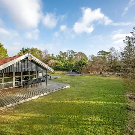 Yuma - 1km From The Sea By Interhome *